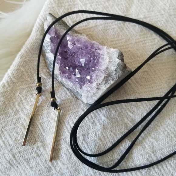 Black double wrap faux suede choker - Picture 2 of 4